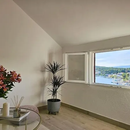 Maris Sea View Apartment Vrboska Exterior photo