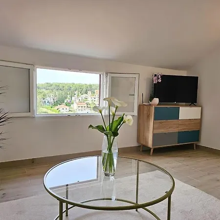 Maris Sea View Apartment Vrboska Exterior photo